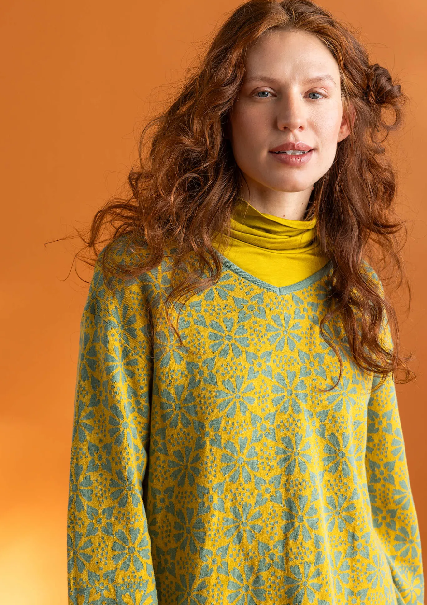 Freja-neuletunika ekopuuvillaa ja kierrätettyä puuvillaa