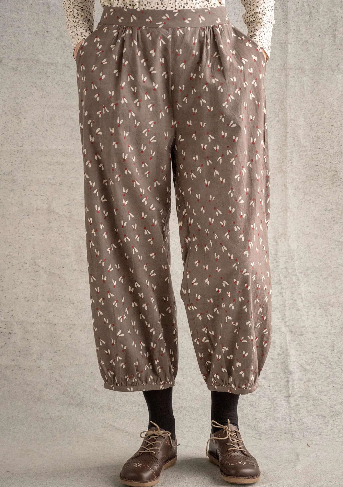 Kangashousut "Mud" ekopuuvillaa