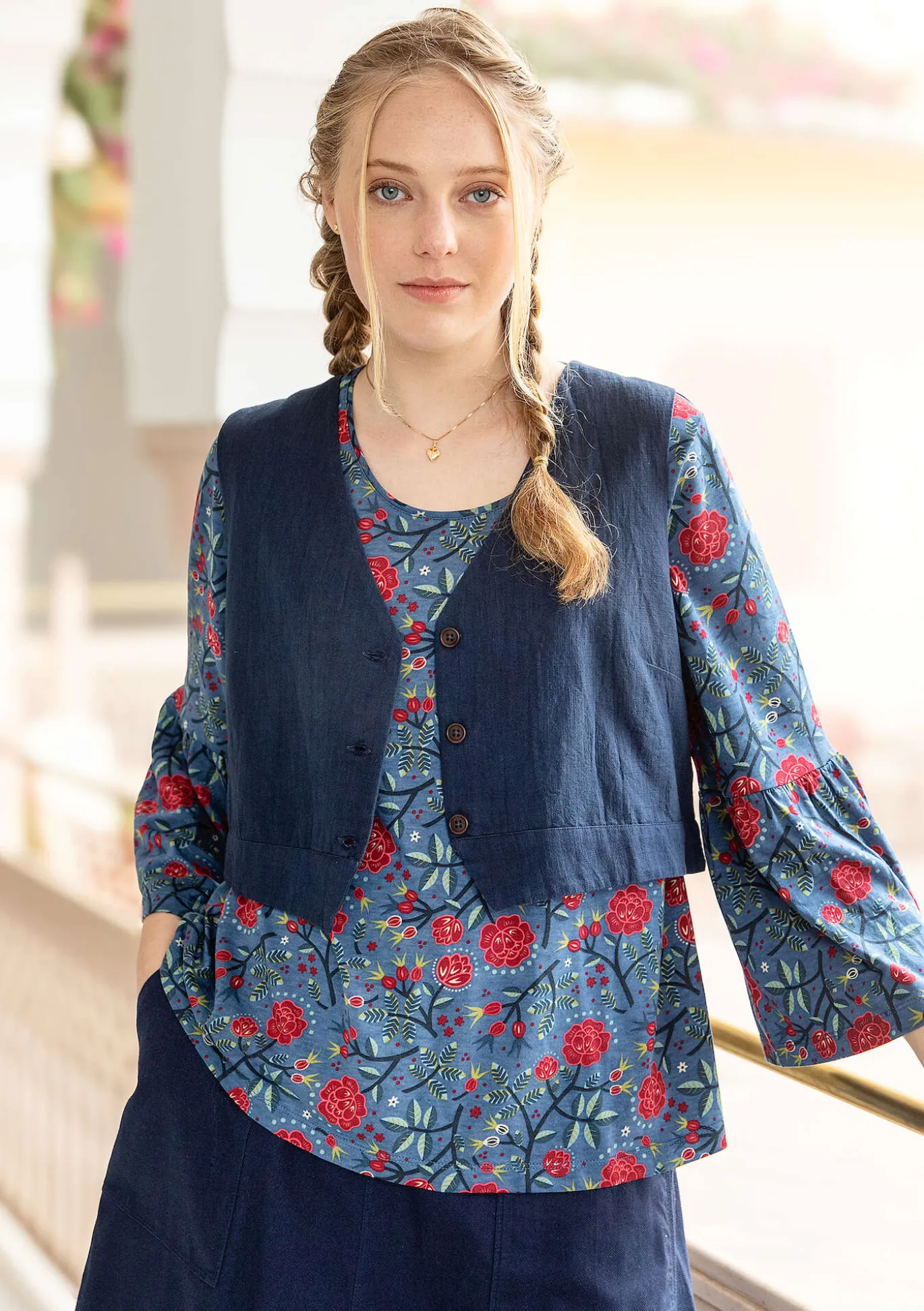 Kangasliivi ”Stina” ekopuuvillaa