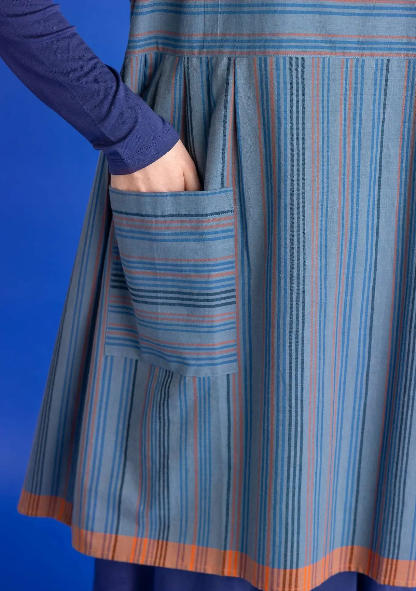 Kankainen liivimekko ”Ava” ekopuuvillaa