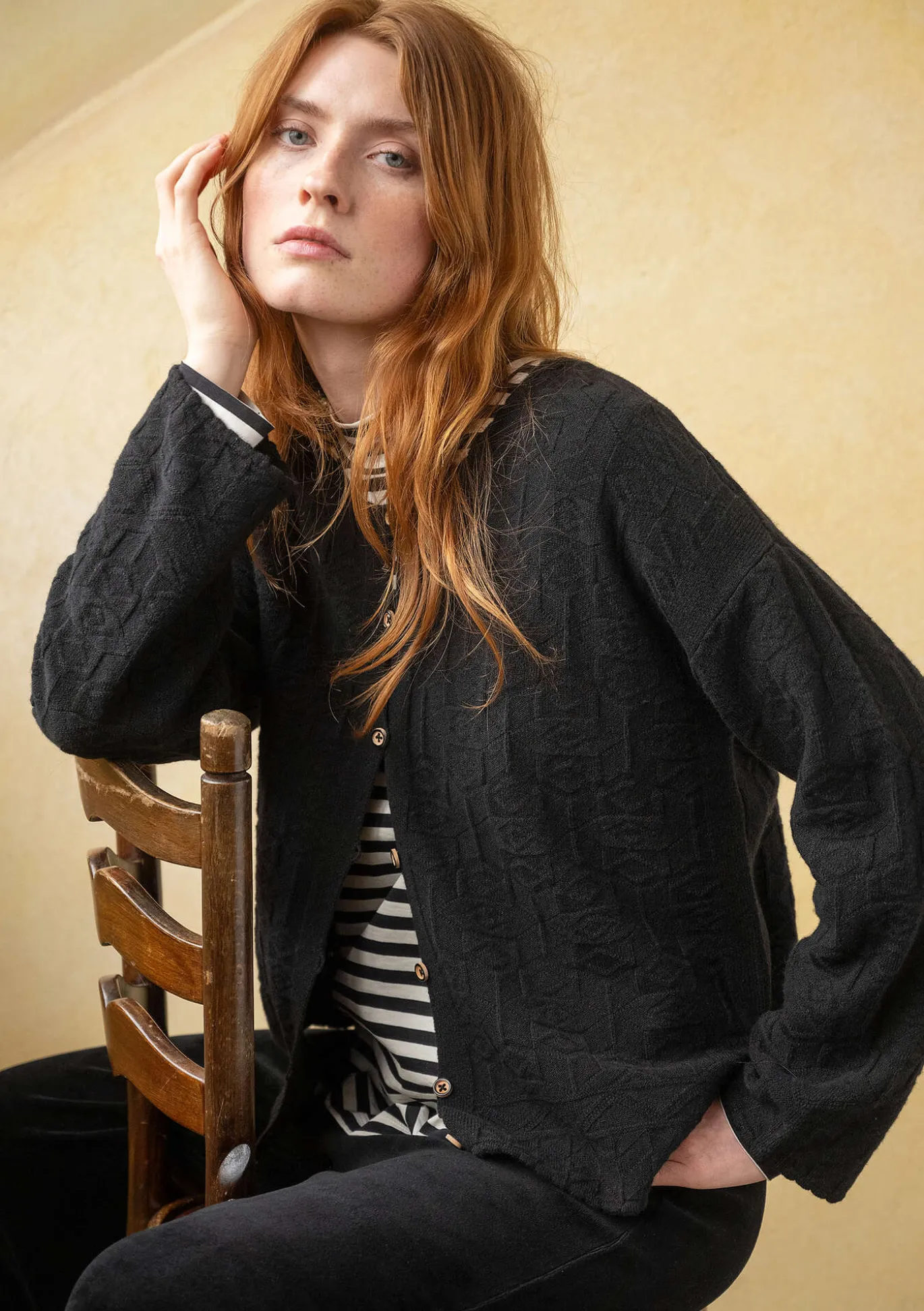 Neuletakki ”Nova” karitsanvillaa