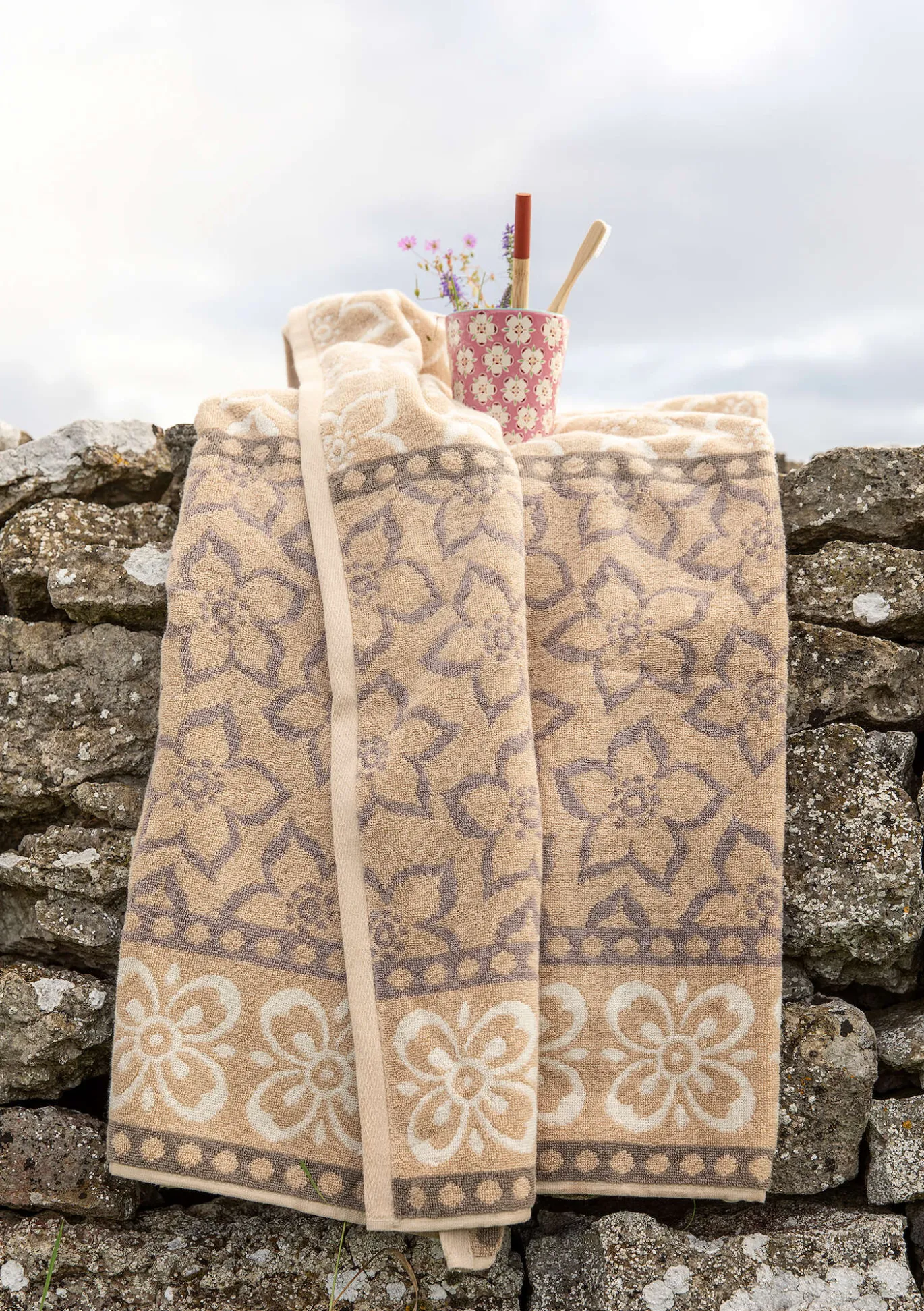 Stars-kylpypyyhe ekopuuvillaa